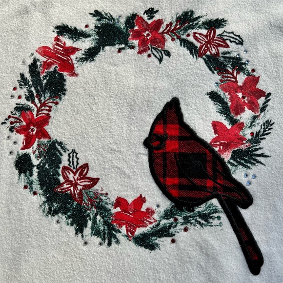 CROFT & BARROW LONG SLEEVED CHRISTMAS WREATH TEE with A TOUCH OF BLING - Picture 2 of 16